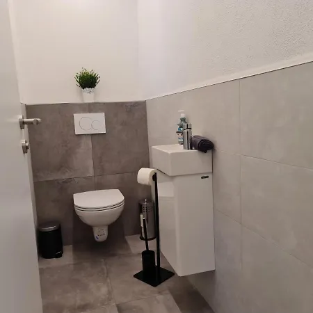 Tiroler Hoamatgfuehl * بوخن